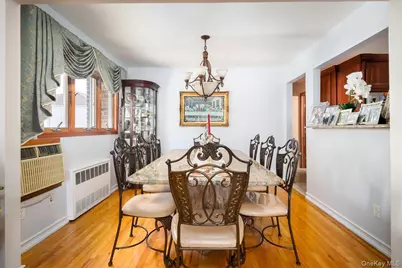 242 Seidman Place, Franklin Square, NY 11010 - Photo 15