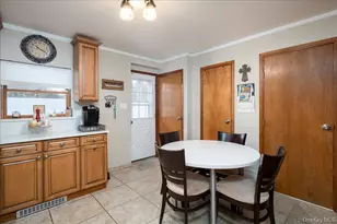 242 Seidman Pl, Franklin Square, NY 11010 - Photo 5