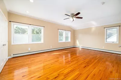 9 Robinson Drive, Shirley, NY 11967 - Photo 11
