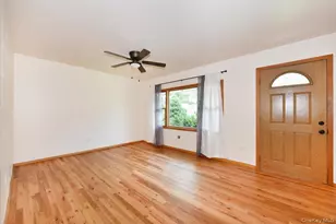 257 Maple St, Massapequa Park, NY 11762 - Photo 5