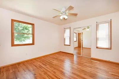 257 Maple Street, Massapequa Park, NY 11762 - Photo 15