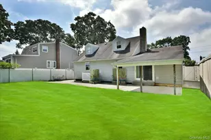 257 Maple St, Massapequa Park, NY 11762 - Photo 23