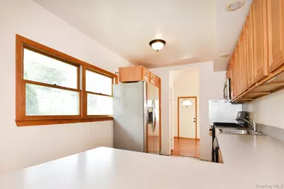257 Maple Street, Massapequa Park, NY 11762 - Photo 11