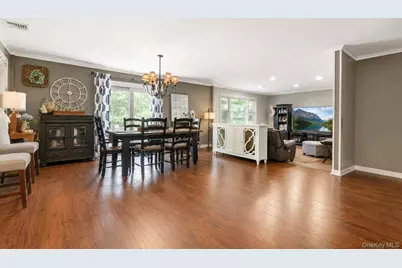 5 Reinhardt Court, Blue Point, NY 11715 - Photo 13