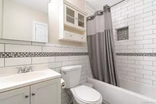 5 Reinhardt Ct, Blue Point, NY 11715 - Photo 33