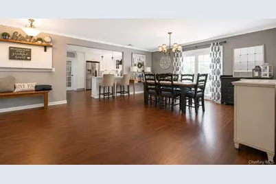 5 Reinhardt Court, Blue Point, NY 11715 - Photo 15