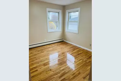 83 Gibson Boulevard, Valley Stream, NY 11581 - Photo 5