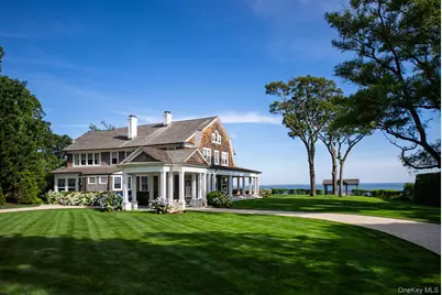 1140 Park Avenue, Mattituck, NY 11952 - Photo 1