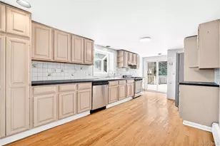 24 Old Knollwood Rd, White Plains, NY 10607 - Photo 7