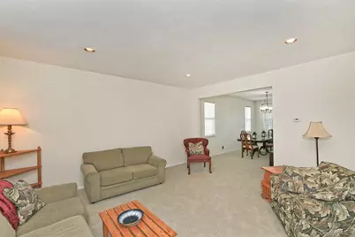 196 Cranberry Court, Melville, NY 11747 - Photo 15