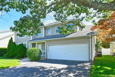 196 Cranberry Court, Melville, NY 11747 - Photo 3