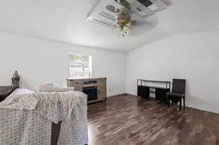 13 Mindy Ln, Bohemia, NY 11716 - Photo 7