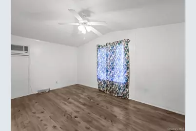 13 Mindy Lane, Bohemia, NY 11716 - Photo 11