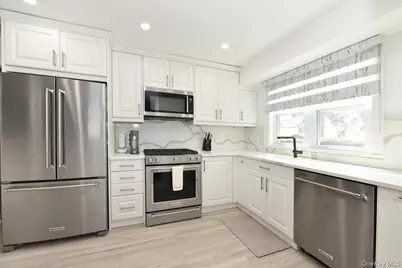 156 Jerusalem Avenue, Massapequa, NY 11758 - Photo 13