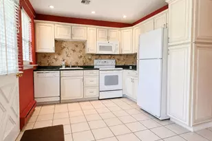 344 Woodbridge Dr, Ridge, NY 11961 - Photo 5