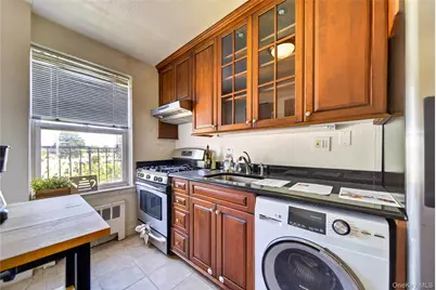 138-25 68th Drive #3D, Kew Gardens, NY 11367 - Photo 7