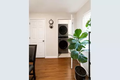 42 Saint Marys Avenue, New York, NY 10305 - Photo 5