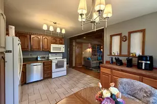 9 Ash Ln, Hyde Park, NY 12538 - Photo 9