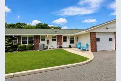 89 Enfield Court #B, Ridge, NY 11961 - Photo 3