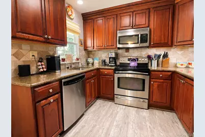 89 Enfield Court #B, Ridge, NY 11961 - Photo 7