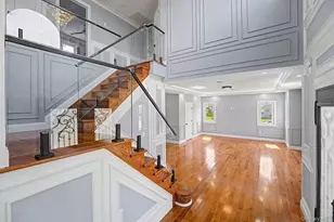 16 Violet Ave, Hicksville, NY 11801 - Photo 15