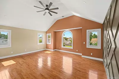 16 Violet Avenue, Hicksville, NY 11801 - Photo 13