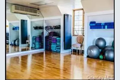 12-27 Diane Place #196 U, Bayside, NY 11360 - Photo 27