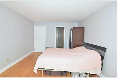 12-27 Diane Place #196 U, Bayside, NY 11360 - Photo 17