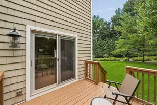 4 Preserve Ct, White Plains, NY 10607 - Photo 9