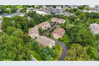 4 Preserve Court, White Plains, NY 10607 - Photo 37