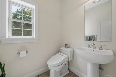 4 Preserve Court, White Plains, NY 10607 - Photo 19