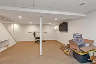 1 Windsor Pl, Lynbrook, NY 11563 - Photo 21