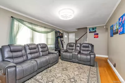 1 Windsor Place, Lynbrook, NY 11563 - Photo 5
