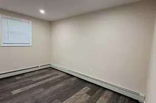 16 Bellport St, Patchogue, NY 11772 - Photo 5