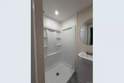 16 Bellport Street #5, Patchogue, NY 11772 - Photo 11