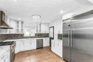 149-62 Powells Cove Blvd, Whitestone, NY 11357 - Photo 7