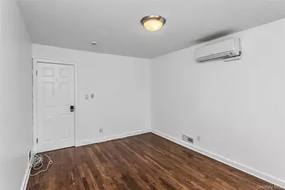 14962 Powells Cove Boulevard, Whitestone, NY 11357 - Photo 21
