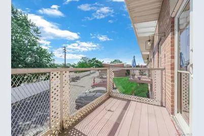 4 Rose Street #Apt 6 B2, Oceanside, NY 11572 - Photo 11