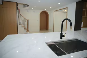 21 Wesleyan Rd, Commack, NY 11725 - Photo 7