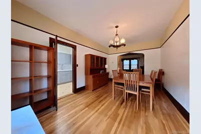 398 Bauer Place, Mineola, NY 11501 - Photo 5
