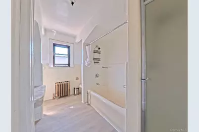 398 Bauer Place, Mineola, NY 11501 - Photo 13