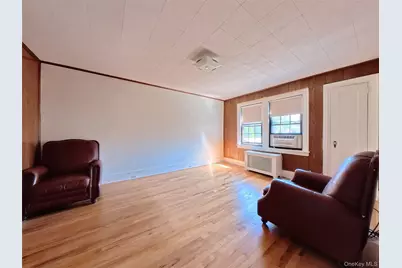 398 Bauer Place, Mineola, NY 11501 - Photo 9