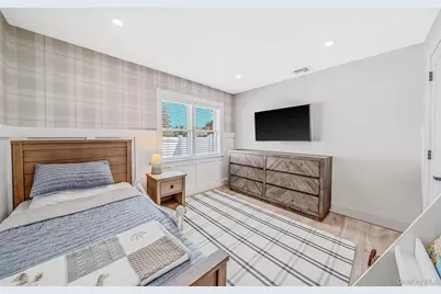 36 Mayflower Avenue, Smithtown, NY 11787 - Photo 13