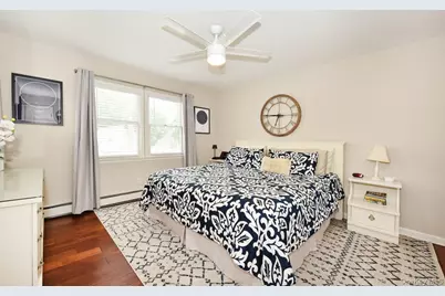 374 Andrews Road, Mineola, NY 11501 - Photo 19