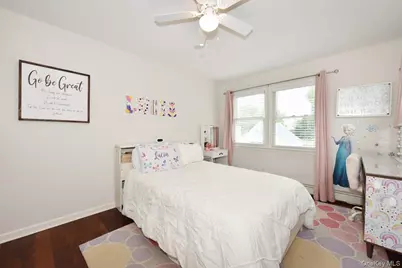 374 Andrews Road, Mineola, NY 11501 - Photo 21