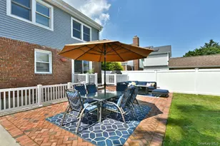 374 Andrews Rd, Mineola, NY 11501 - Photo 29