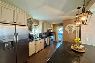 524 Beach 133rd St, Rockaway Park, NY 11694 - Photo 7