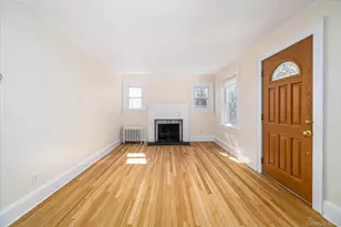 121 Raymond St, Rockville Centre, NY 11570 - Photo 3