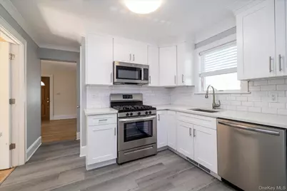 121 Raymond Street #1st, Rockville Centre, NY 11570 - Photo 9