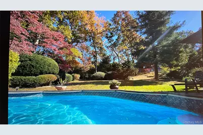 271 Terry Road, Smithtown, NY 11787 - Photo 9